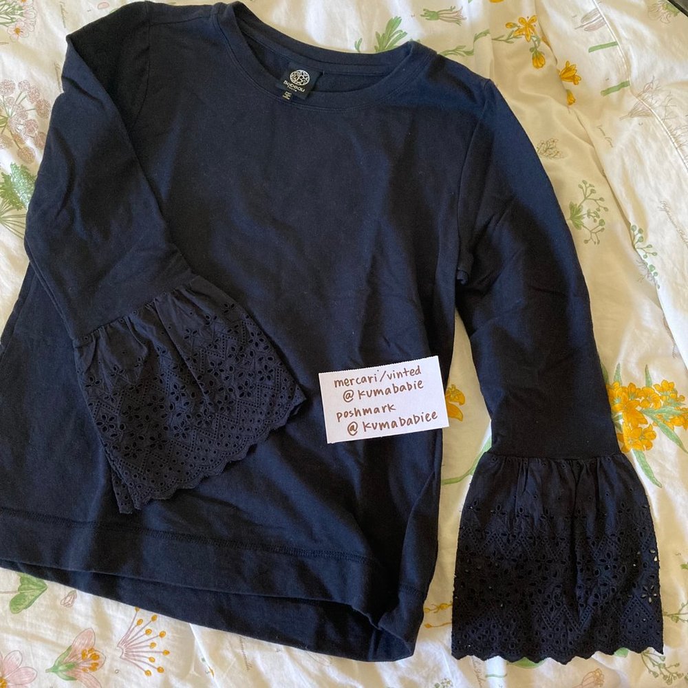 bobeau - navy crewneck with crochet sleeves
